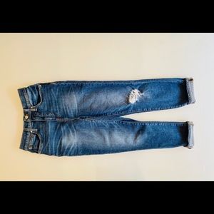 Madewell Distressed Momjean (size 26)